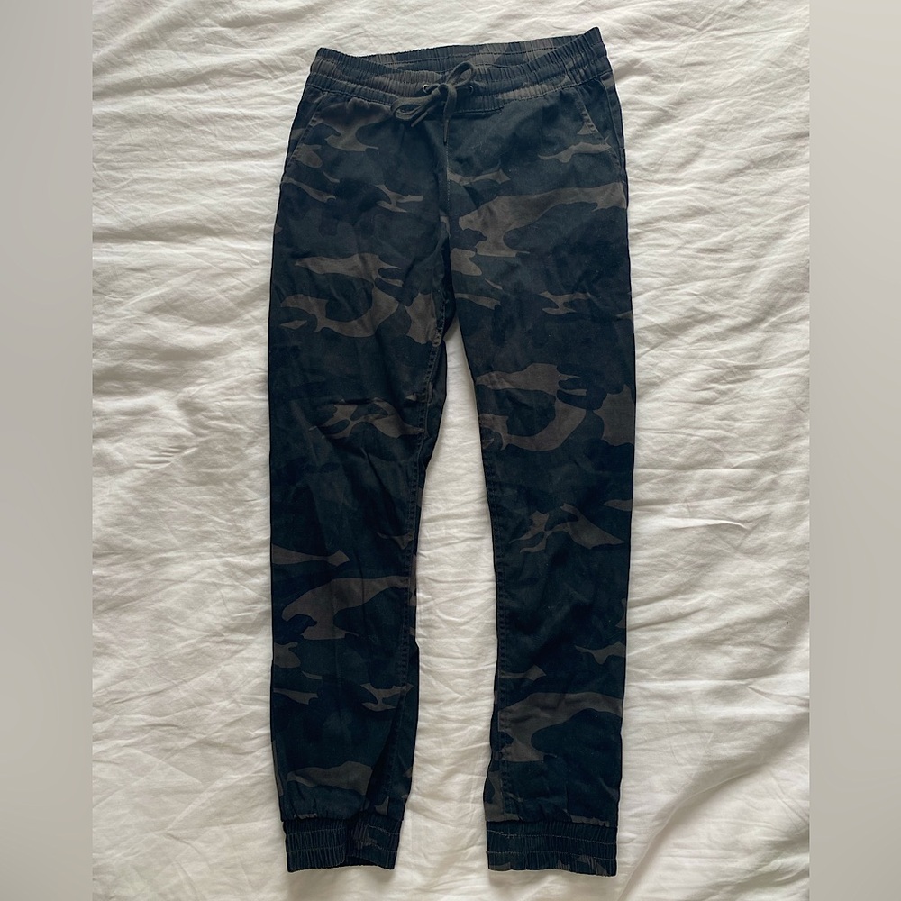 Dark camo pants - size X-small